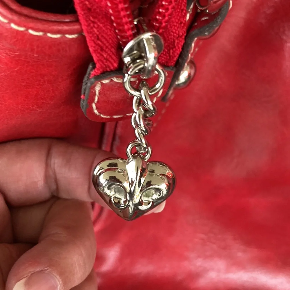 KATHY VAN ZEELAND.GORGEOUS RED PURSE! VERY WELL MADE. LIKE NEW. - Picture 6 of 16